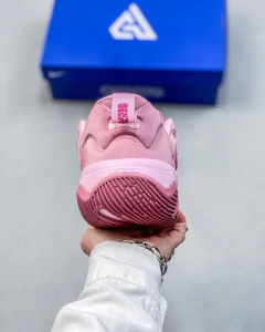 Imagem do Giannis Immortality 3 "Pink"