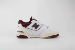 NB 550 'Burgundy Cyan' na internet