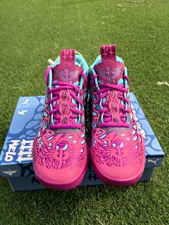 MB04 - Outlet Imports Shoes