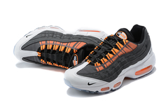 AIR MAX 95 x KIM JONES na internet