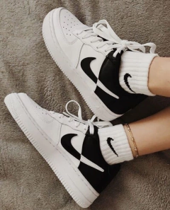 NIKE AIR FORCE 1 - buy online