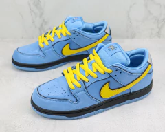 The Powerpuff Girls x NIKE SB Dunk Low na internet