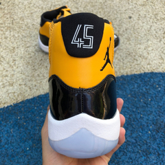Imagem do AIR JORDAN 11 ' Black Yellow'
