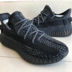 YEEZY BOOST 350 V2 - Outlet Imports Shoes