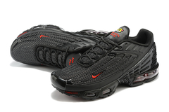 AIR MAX PLUS 3 'BRED' on internet