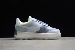 Air Force 1 Shadow SE "Ghost World Indigo" na internet