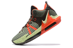 Lebron Witness 7 na internet