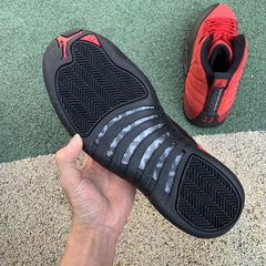 Imagem do Air Jordan 12 “Reverse Flu Game”