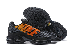 AIR MAX PLUS na internet