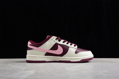 Dunk Low “Valentine’s Day” na internet