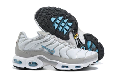 AIR MAX PLUS na internet