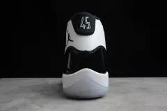 Air Jordan 11 'Concord' - online store
