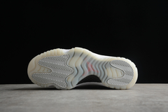 Imagem do AIr Jordan 11 'Platinum Tint'