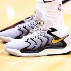 KD 17 “Light Iron Ore”