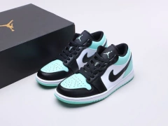 NIKE AIR JORDAN 1 RETRO LOW EMERALD TOE na internet
