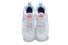 VAPORMAX EVO 'Hyper Grape' na internet