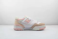 NB 550 'White Pink' na internet
