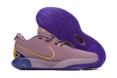 Lebron 21 "Violet Dust" na internet