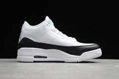 Air Jordan 3 Retro SP X FRAGMENT DESIGN "WHITE" na internet
