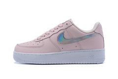 Air Force 1 Essential 'Barely Rose' na internet