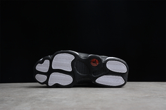 Imagem do Air Jordan 13 “Love and Respect“