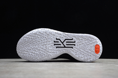 Nike Kyrie 7 " Raygun "