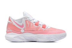 Kyrie 9 “Pink Coral" na internet