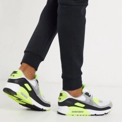 AIR MAX 90 ESSENTIAL na internet