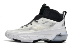 Air Jordan 37 "Oreo" na internet