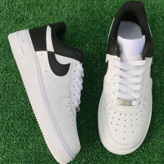 NIKE AIR FORCE 1 on internet
