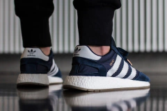 ADIDAS INIKI na internet
