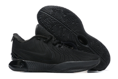 Lebron 21 "Black" on internet