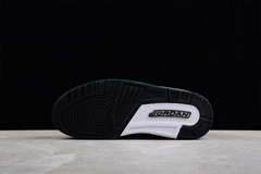 Imagem do Air Jordan Legacy Low "Black Gold"