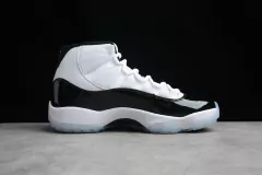Air Jordan 11 'Concord' on internet