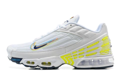 Image of AIR MAX PLUS 3