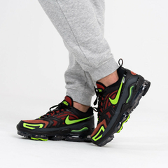 Nike Air VaporMax EVO “Redstone”