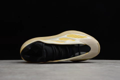 Yeezy Boost 700 V3 'Safflower' - Outlet Imports Shoes