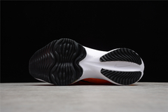Imagem do Air Zoom Tempo NEXT FlyEase "Bright Mango"