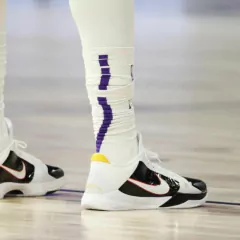 Kobe 5 " Alternate Bruce Lee"