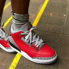 Air Jordan 3 Retro "Red Cement"