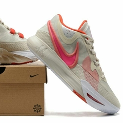 Kyrie 9