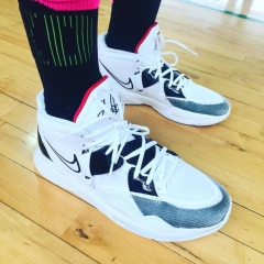 kyrie 8 infinity "Man Machine"