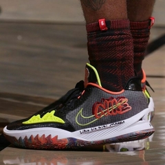 Kyrie 4 Low "Black Turf Orange"