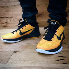KOBE 6 PROTRO "LIGHTBULB"