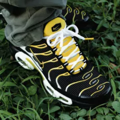 Air Max Plus “Black And Yellow“