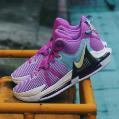 Lebron Witness 7 "Fuchsia Dream"