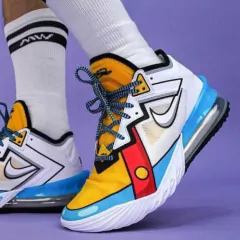 LeBron 18 "STEWIE GRIFFIN"