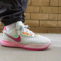 LEBRON 20 "TIME MACHINE"