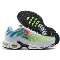 AIR MAX PLUS