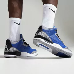 Air Jordan 3 Retro "Varsity Royal Cement"